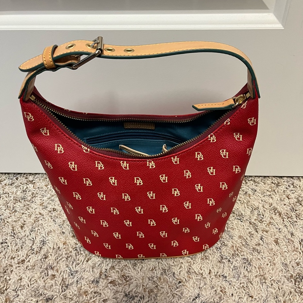 Small Dooney and Burke Purse